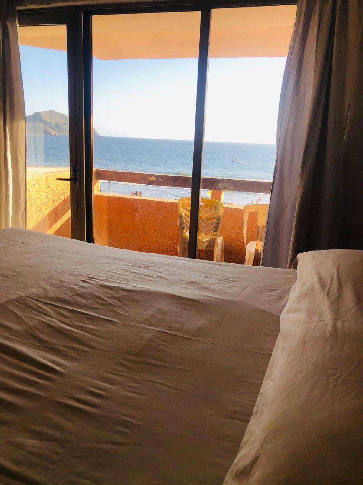 Playa Suites Mazatlan Bilik gambar