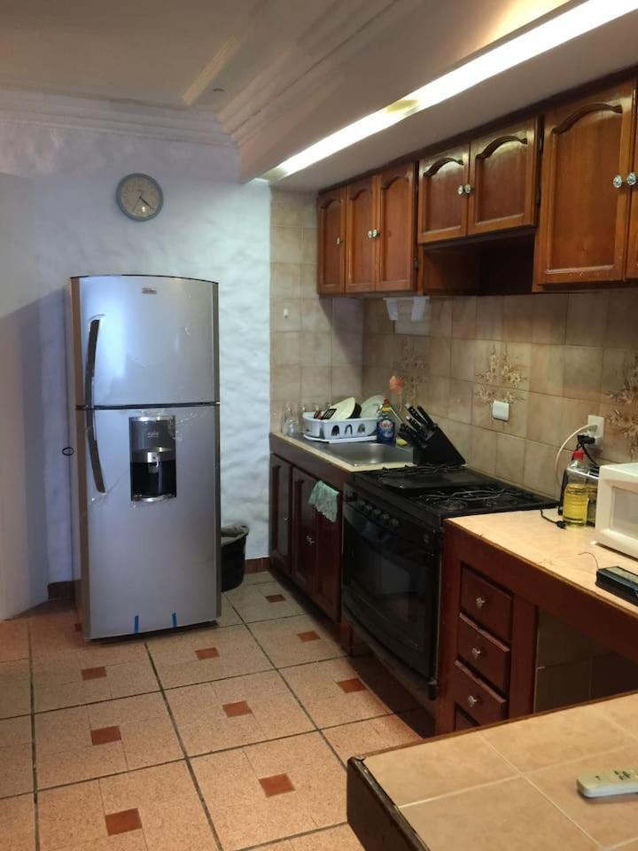 Playa Suites Mazatlan Bilik gambar